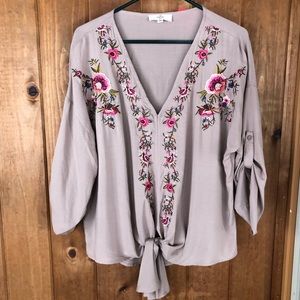Entro Embroidered Floral Top
